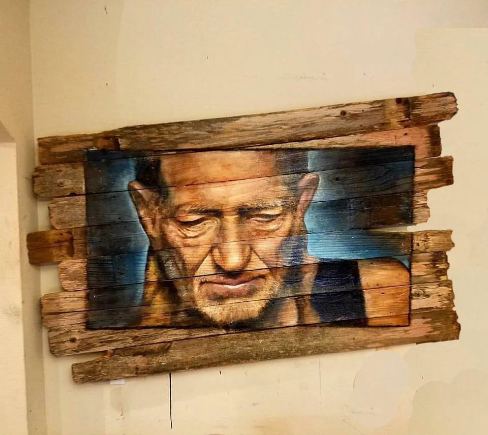 sept willie on wood2.jpg