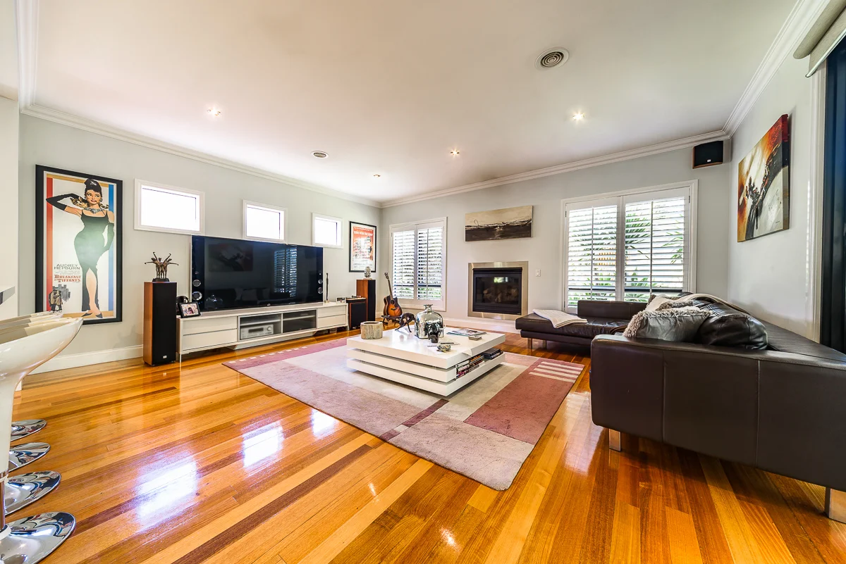24 Hall Mark Rd - Web Version-5.jpg
