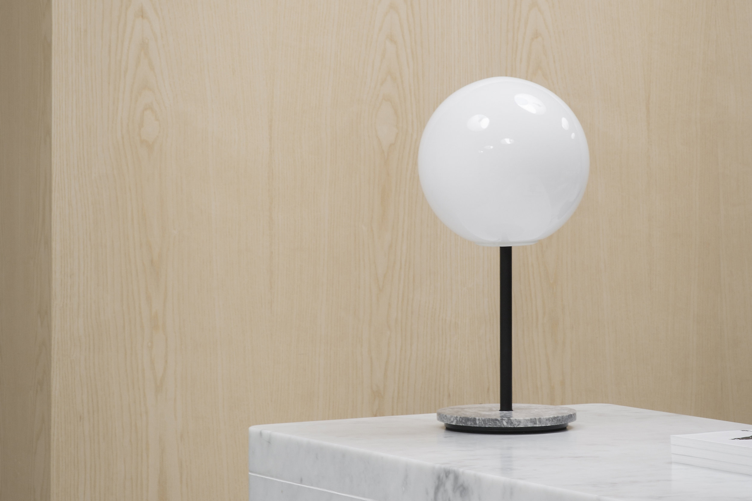 MENU_TR-Table-Lamp_LSCAPE.jpg