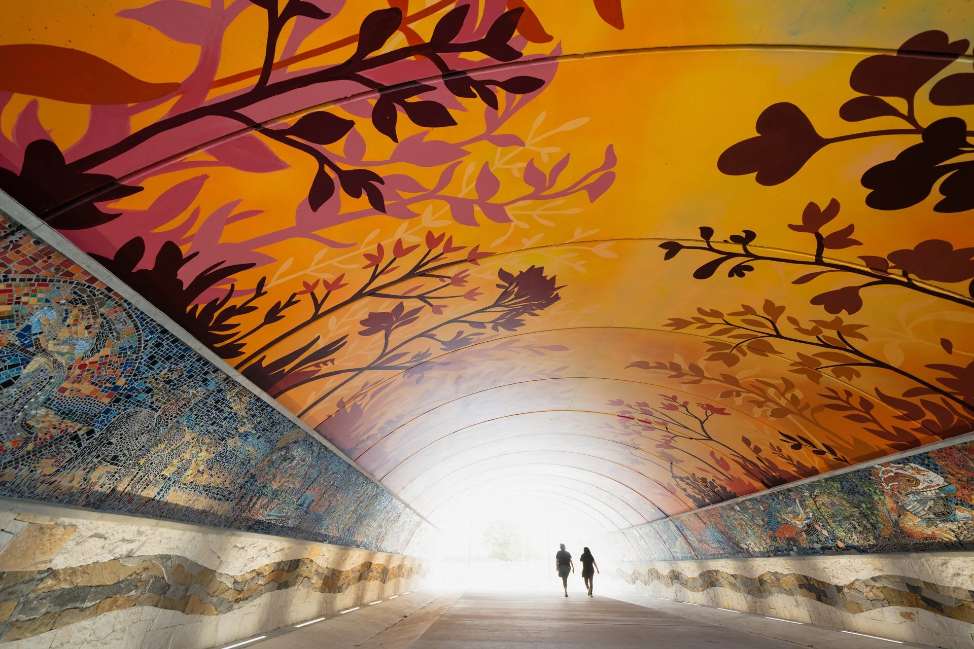 LAH02_1.jpg