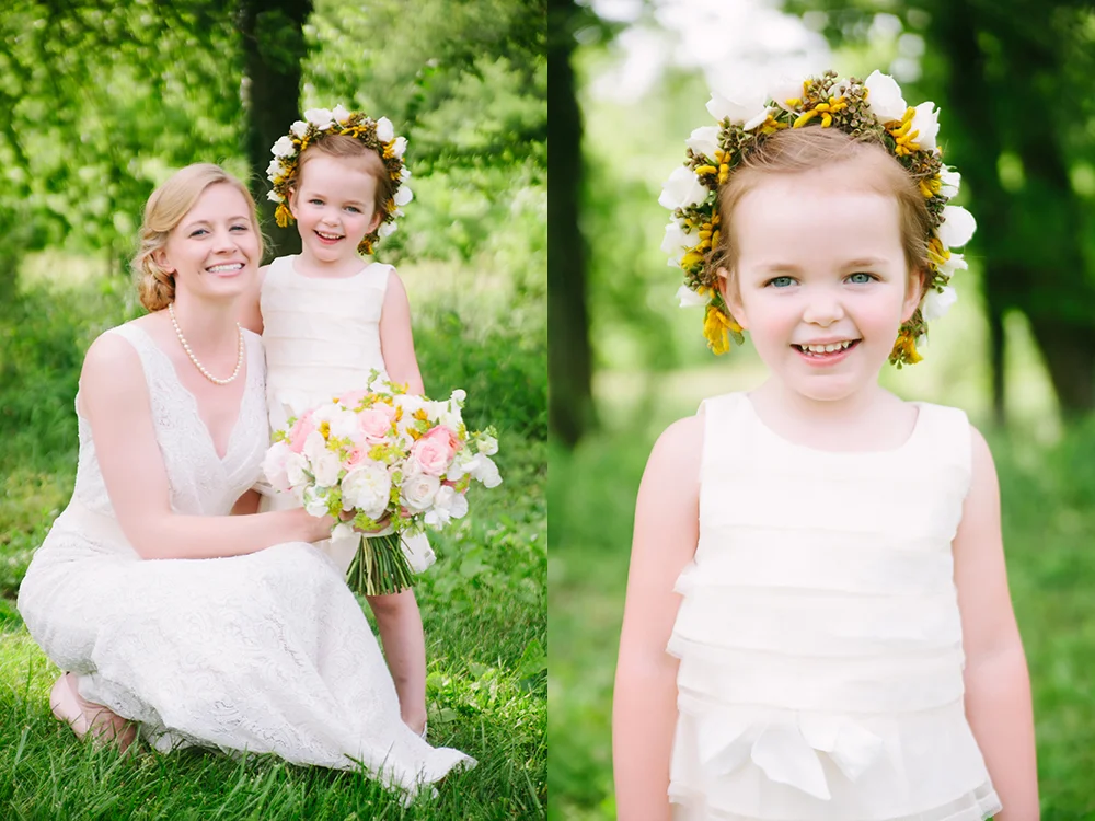 Flowers by Cincinnati wedding florist Floral Verde LLC. Photo by Eleven:11 Photography Studio. Ceremony and reception at The Little Red Schoolhouse, Indian Hill, Ohio.