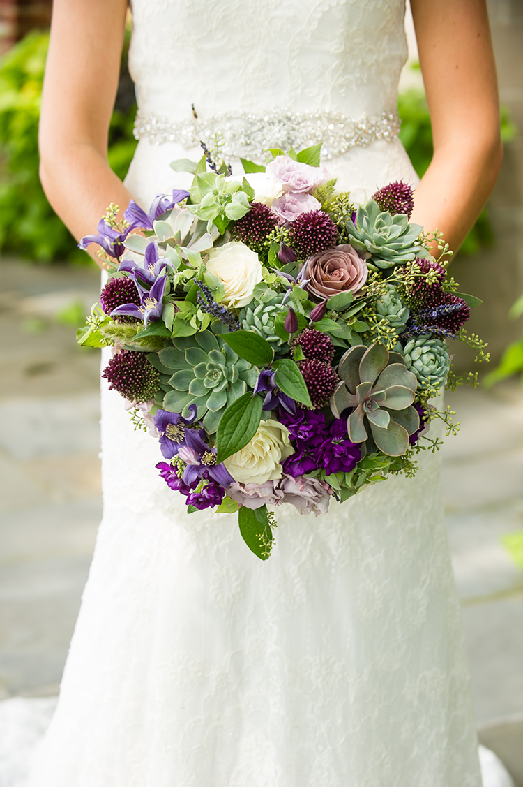 Bridal bouquet for wedding at Pinecroft Mansion, Cincinnati, Ohio. Flowers by Floral Verde LLC. Photo by Mandy Leigh Photography.