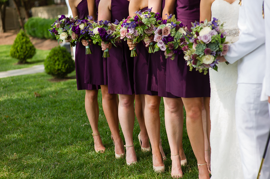 Wedding at Pinecroft Mansion, Cincinnati, Ohio. Flowers by Floral Verde LLC. Photo by Mandy Leigh Photography.