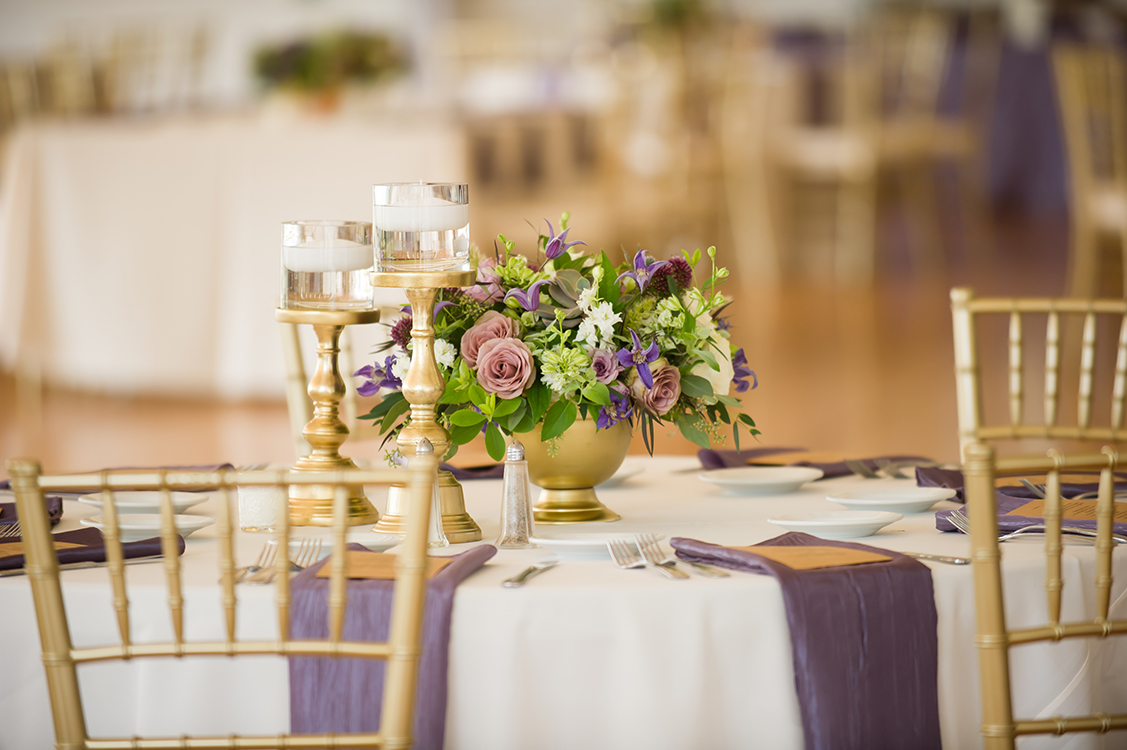 Centerpieces for wedding reception at Pinecroft Mansion, Cincinnati, Ohio. Flowers by Floral Verde LLC. Photo by Mandy Leigh Photography.