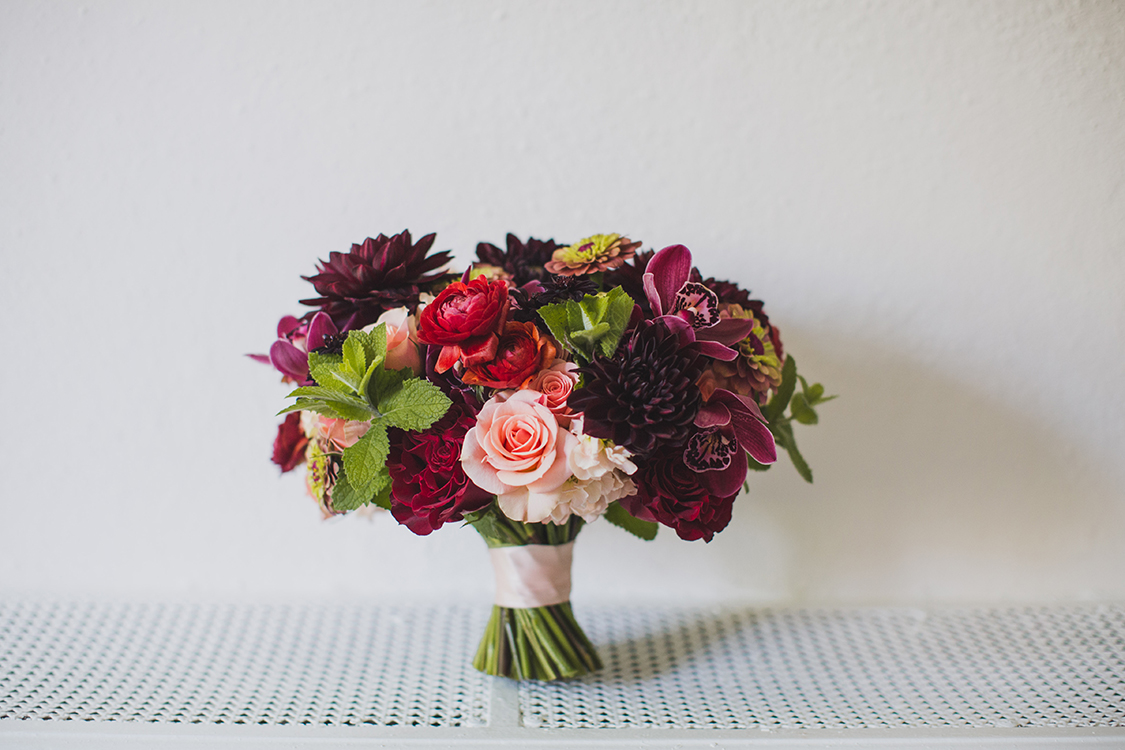 Bridal bouquet at Pinecroft Mansion, Cincinnati, Ohio. Flowers by Floral Verde LLC. Photo by Carly Short Photography.