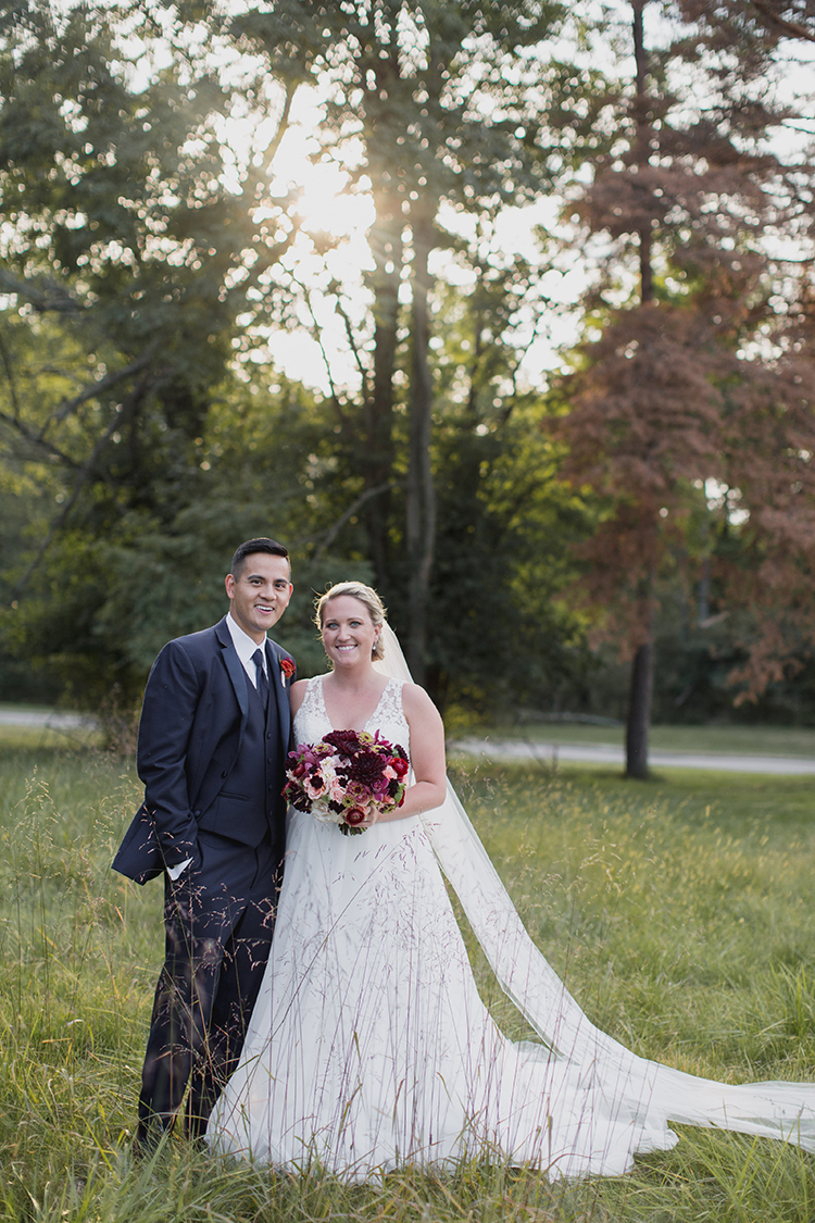 Wedding at Pinecroft Mansion, Cincinnati, Ohio. Flowers by Floral Verde LLC. Photo by Carly Short Photography.