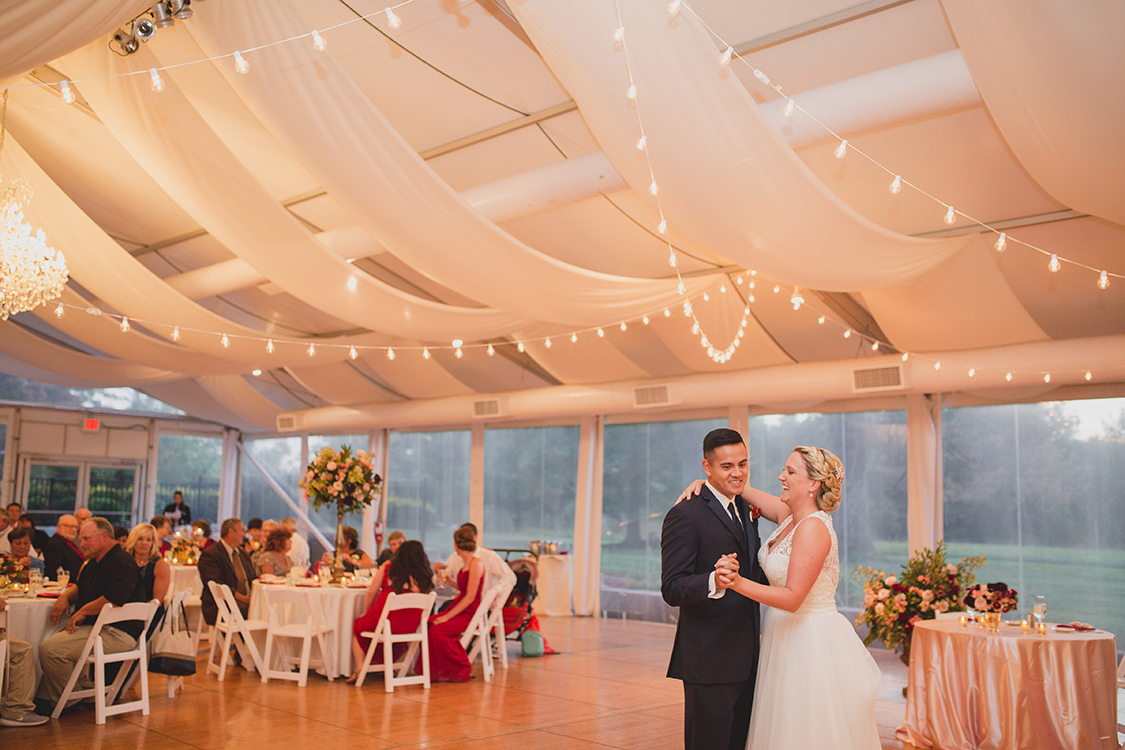 Wedding reception at Pinecroft Mansion, Cincinnati, Ohio. Flowers by Floral Verde LLC. Photo by Carly Short Photography.