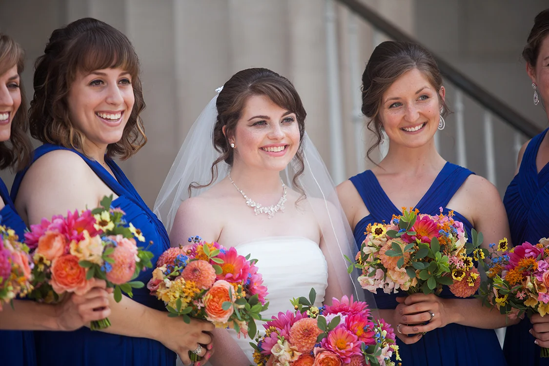 Wedding at the Cincinnati Art Museum, Cincinnati, Ohio. Flowers by Floral Verde LLC. Photo by Shelby Street Photography.