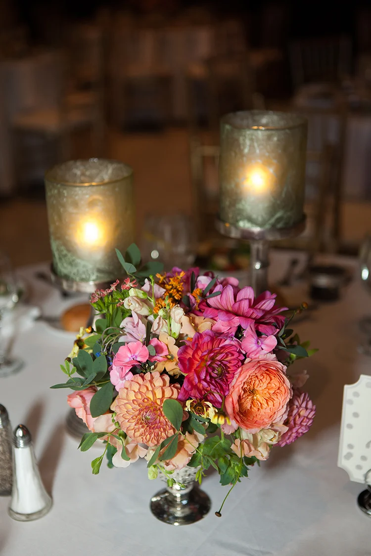 Wedding reception at the Cincinnati Art Museum, Cincinnati, Ohio. Flowers by Floral Verde LLC. Photo by Shelby Street Photography.