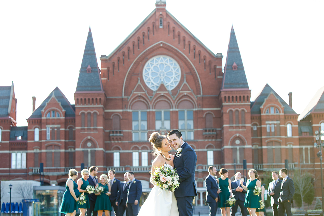 Wedding at The Transept, Cincinnati, Ohio. Flowers by Floral Verde LLC. Photo by Leppert Photography.