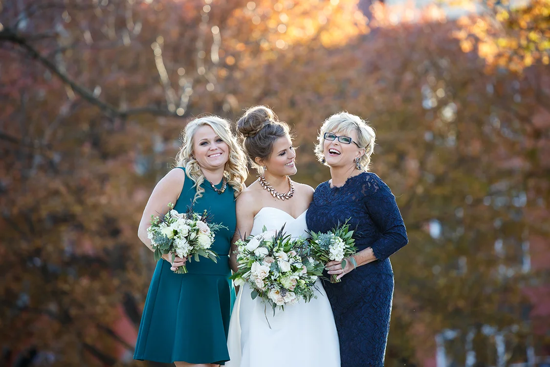 Wedding at The Transept, Cincinnati, Ohio. Flowers by Floral Verde LLC. Photo by Leppert Photography.