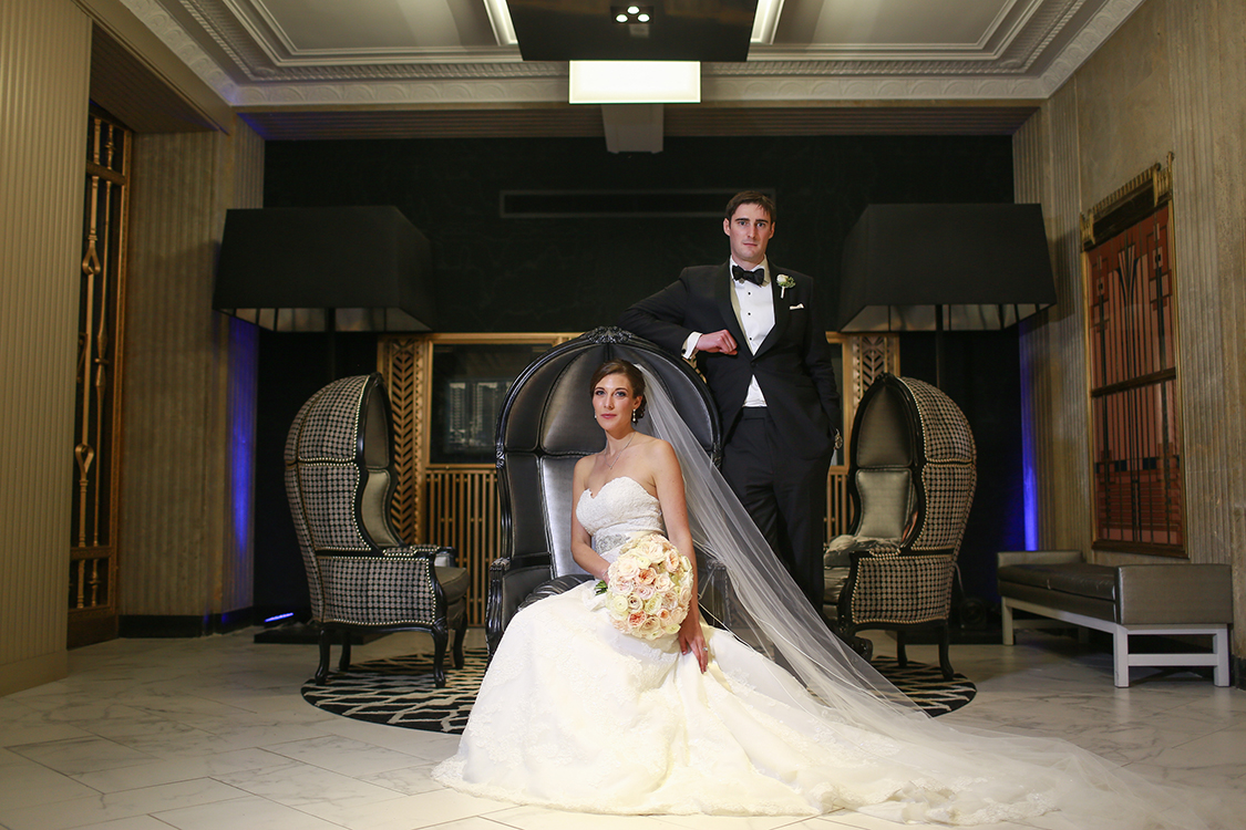 Wedding Reception at The Renaissance, Cincinnati, Ohio. Flowers by Floral Verde LLC. Photo by Sherri Barber.