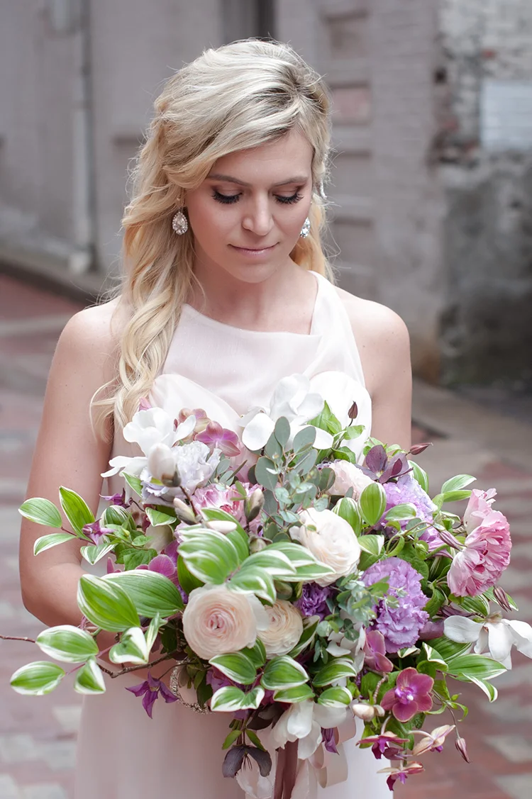 Wedding-at-the-backstage-event-center-Cincinnati-Ben-Elsass-Photography-Floral-Verde.122.jpg
