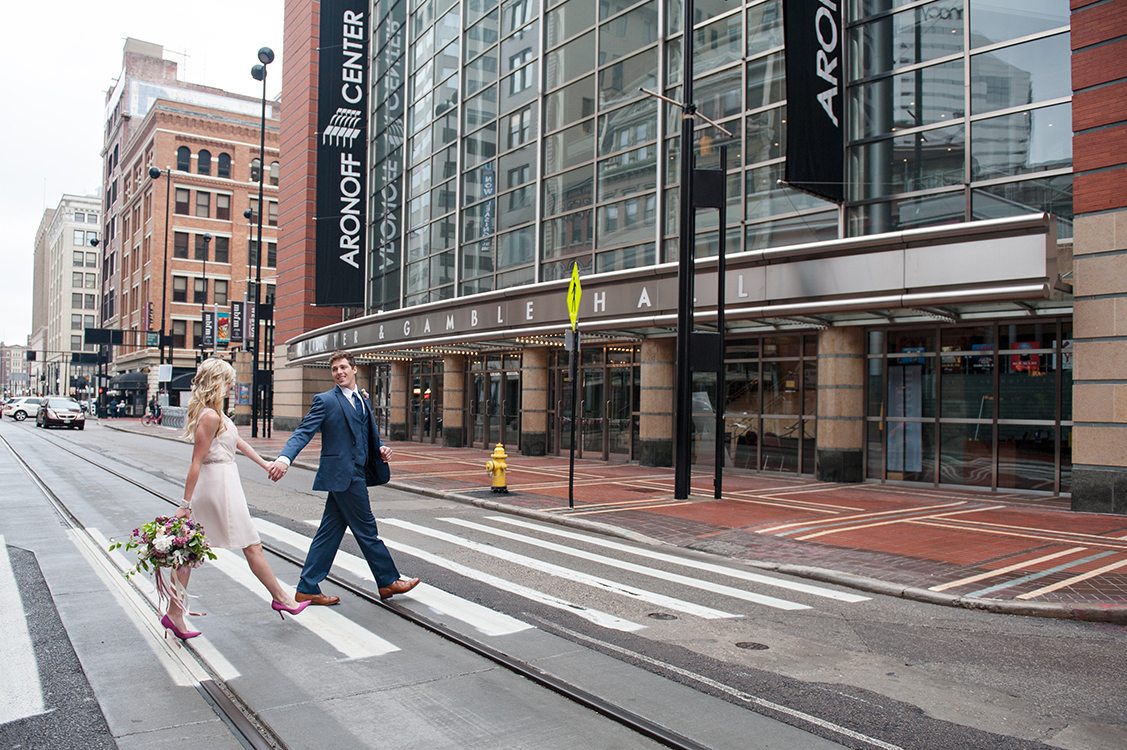 Wedding-at-the-backstage-event-center-Cincinnati-Ben-Elsass-Photography-Floral-Verde.179.jpg