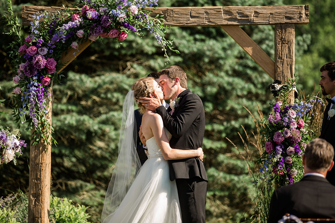 Wedding Ceremony at the French Park in Cincinnati, Ohio. Flowers by Floral Verde. Photo by Leah Barry Photography.