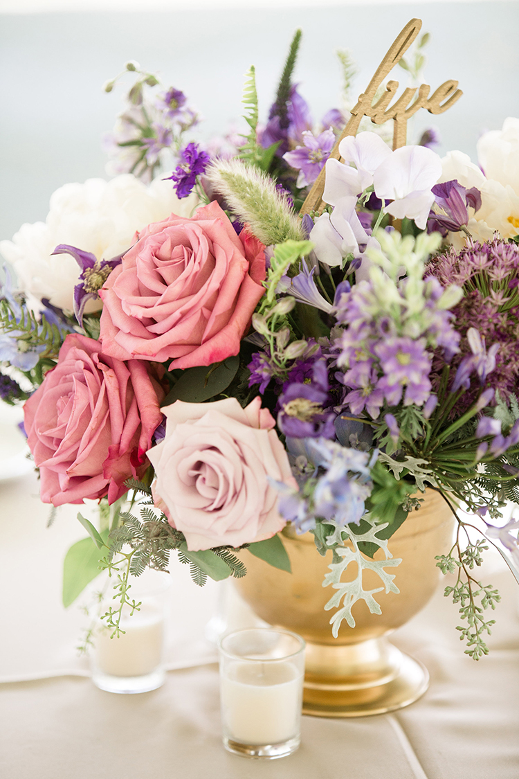 Wedding Reception at the French House Cincinnati, Ohio. Flowers by Floral Verde. Photo by Leah Barry Photography.