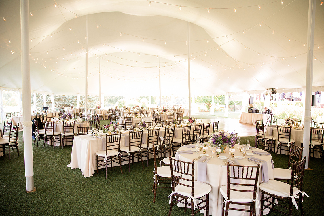 Wedding Reception at the French House Cincinnati, Ohio. Flowers by Floral Verde. Photo by Leah Barry Photography.