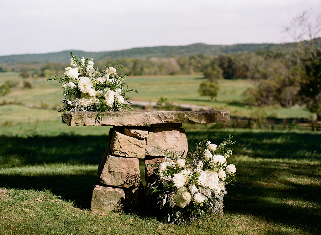 Wedding Ceremony at a Private Farm in Hillsboro, Ohio. Flowers by Floral Verde. Photo by Lane Baldwin Photography.
