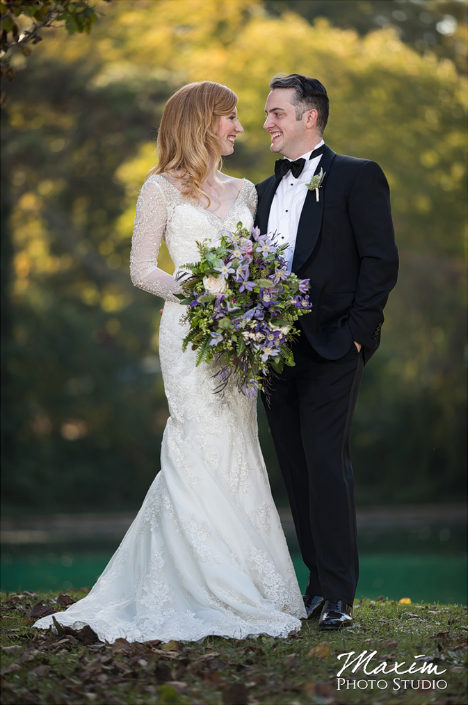 Wedding portraits at Eden Park, Cincinnati, Ohio.  Flowers by Floral Verde. Photo by Maxim Photo Studio.
