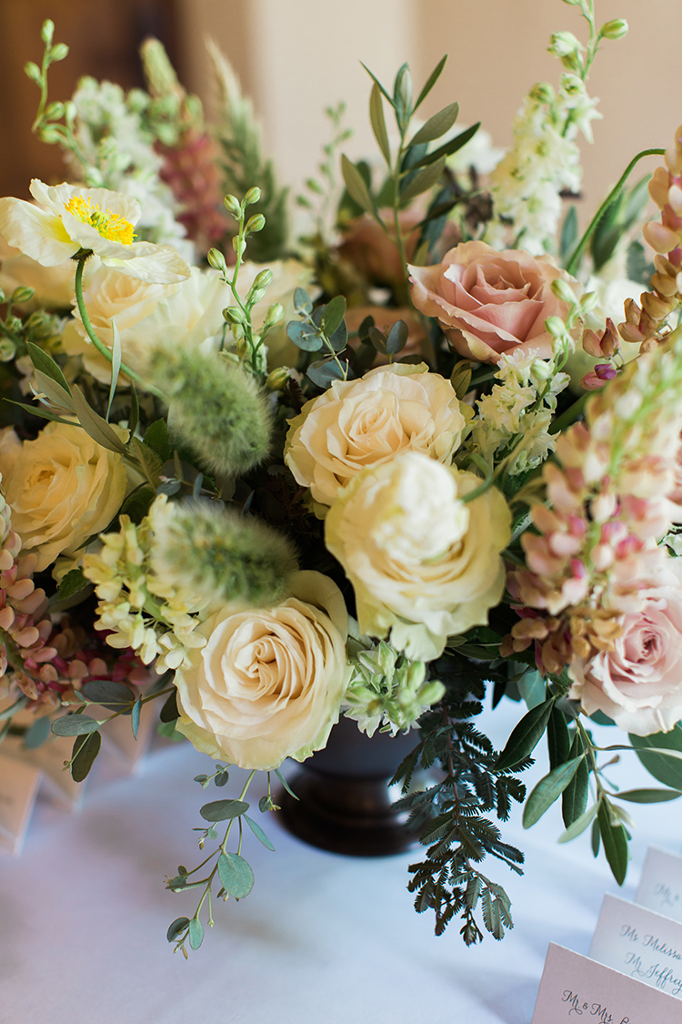 Wedding Reception at Pinecroft Mansion Cincinnati, Ohio. Flowers by Floral Verde. Photo by Lane Baldwin Photography.