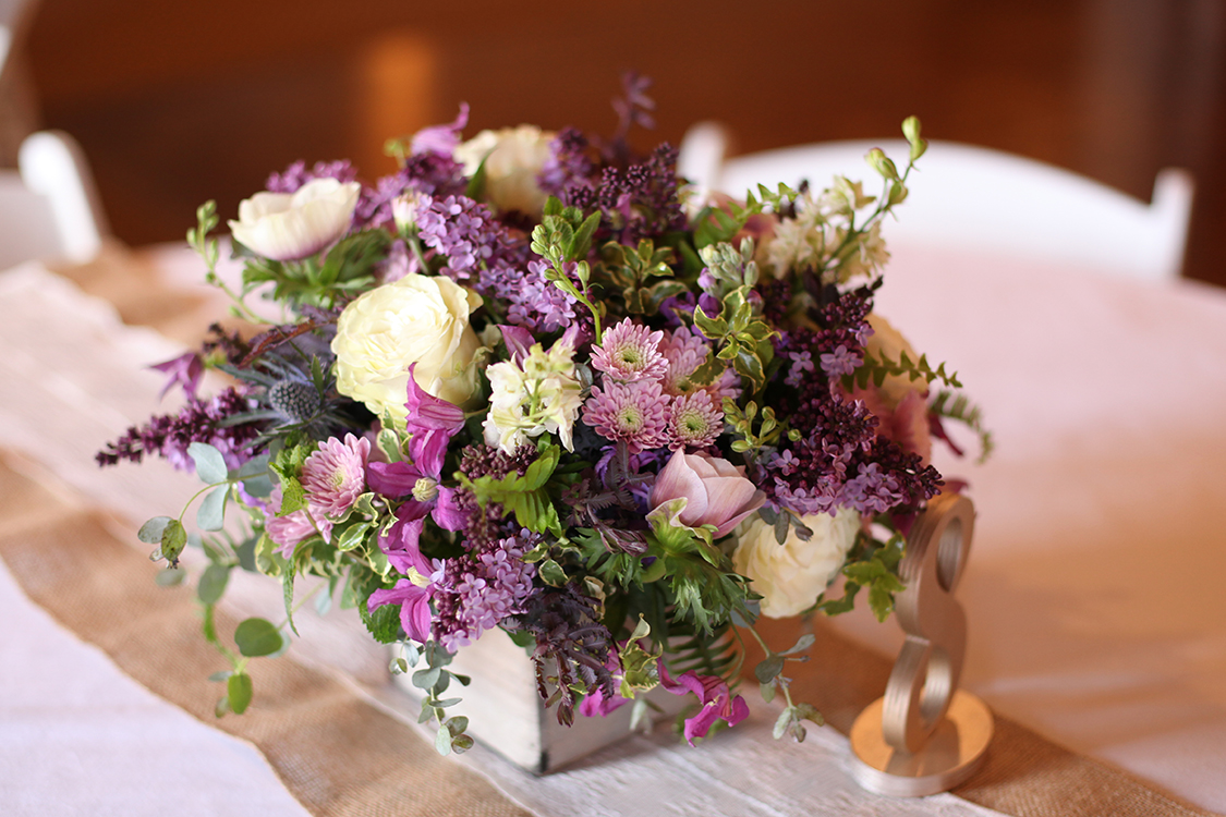Wedding Reception at Longworth Hall in Cincinnati, Ohio. Flowers by Floral Verde.
