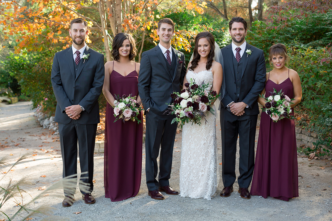 Wedding ceremony at the Inn at Oneonta, Melbourne, Kentucky. Flowers by Floral Verde. Photo by Magic Memory Works Photography.