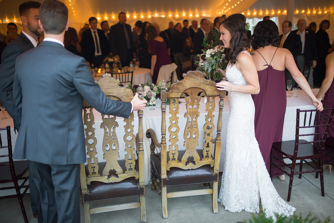 Wedding reception at the Inn at Oneonta, Melbourne, Kentucky. Flowers by Floral Verde. Photo by Magic Memory Works Photography.