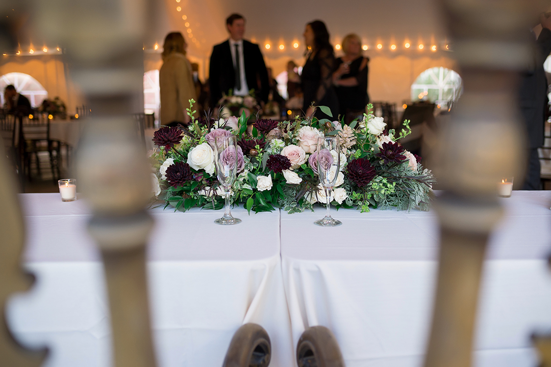 Wedding reception at the Inn at Oneonta, Melbourne, Kentucky. Flowers by Floral Verde. Photo by Magic Memory Works Photography.