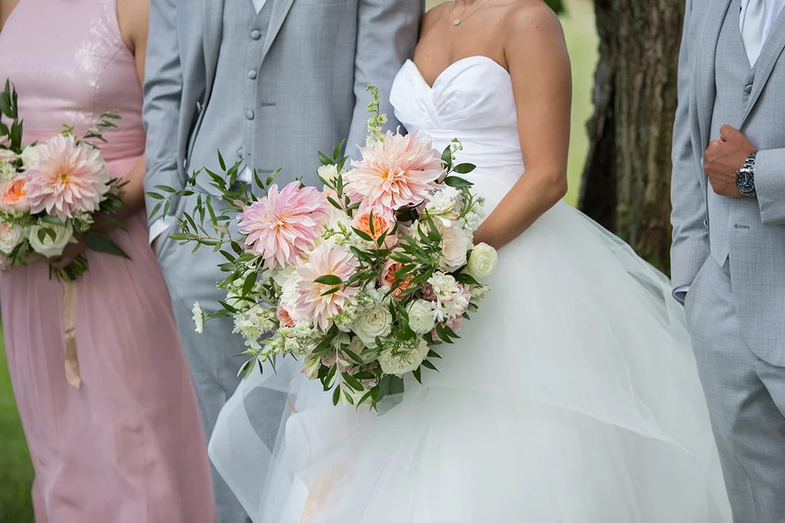 Wedding Reception at Pinecroft at Crosley Estates in Cincinnati, Ohio. Flowers by Floral Verde. Photo by Ben Elsass Photography.