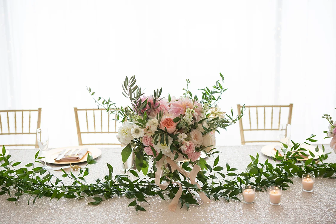 Wedding Reception at Pinecroft at Crosley Estates in Cincinnati, Ohio. Flowers by Floral Verde. Photo by Ben Elsass Photography.