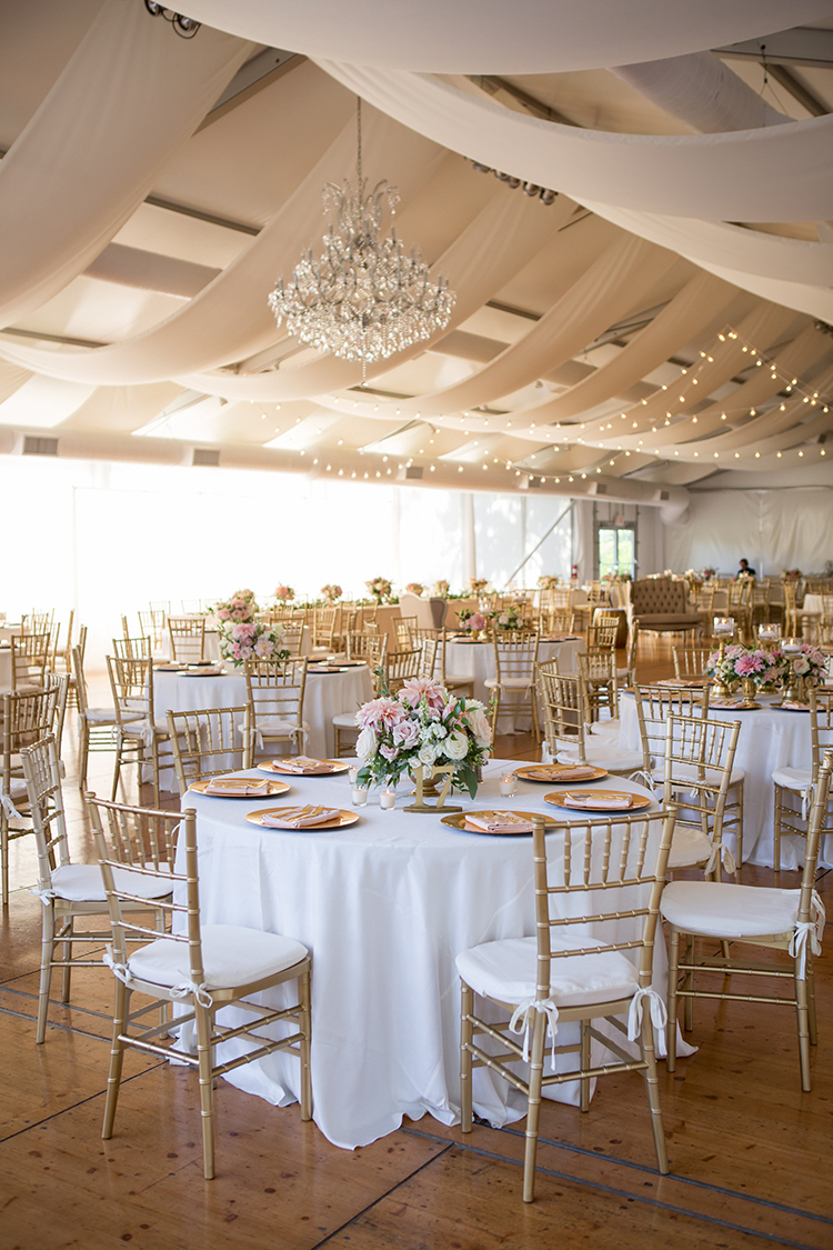 Wedding Reception at Pinecroft at Crosley Estates in Cincinnati, Ohio. Flowers by Floral Verde. Photo by Ben Elsass Photography.