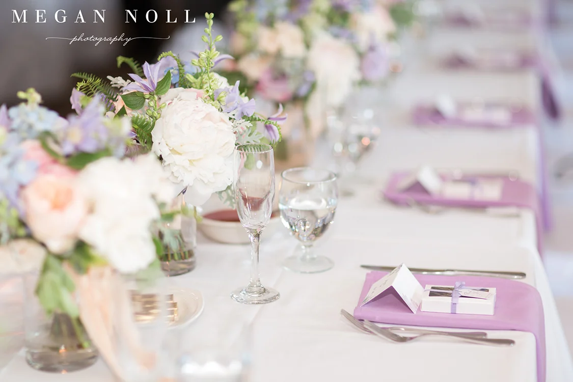 Wedding Reception at Aston Oaks Golf Club in North Bend, Ohio. Flowers by Floral Verde. Photo by Megan Noll Photography.