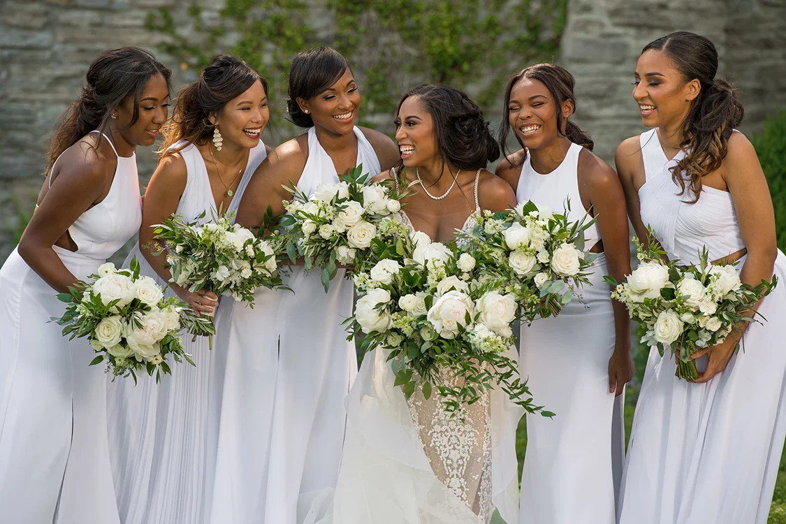 Wedding at the Greenacres Arts Center in Cincinnati, Ohio. Flowers by Floral Verde. Photo by Studio 22 Photography.