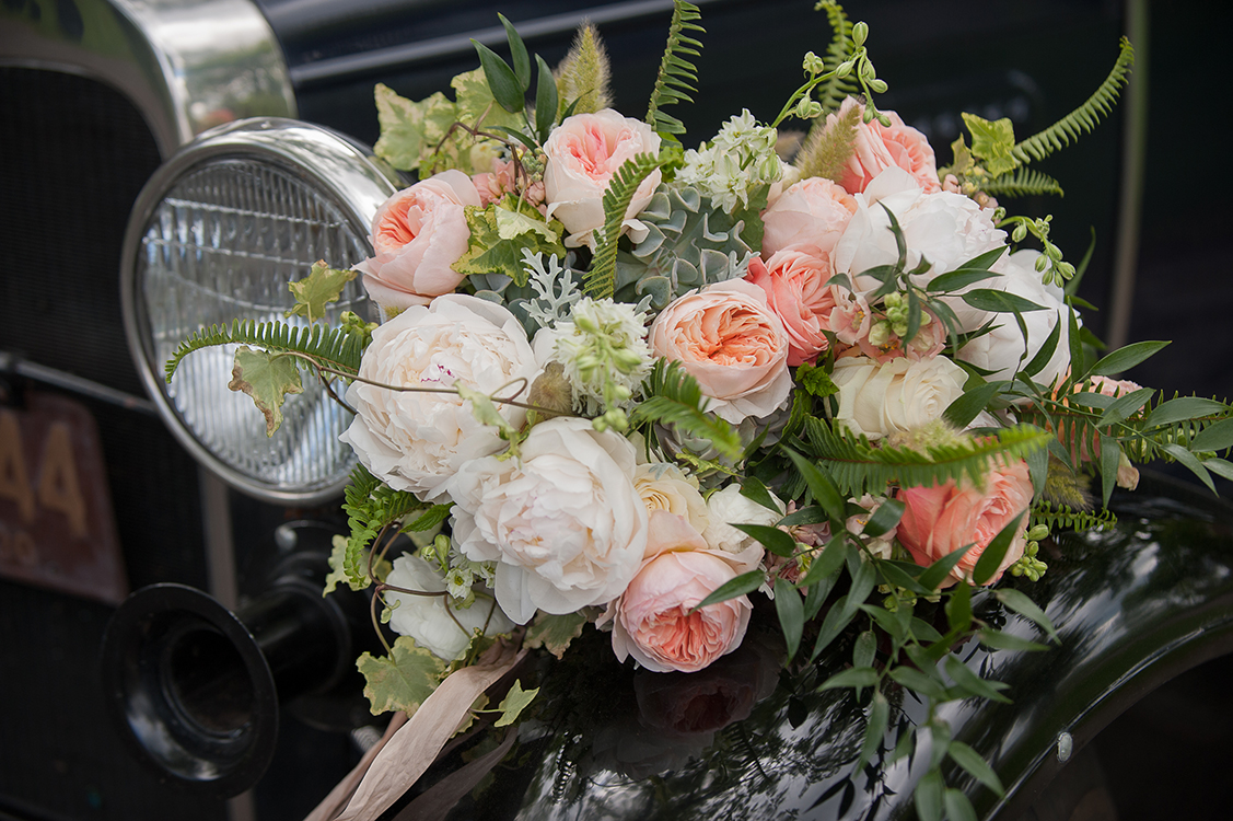 wedding-at-Pinecroft-at-Crosley-Estate-in-Cincinnati-Ohio-Pottinger-Photography-Floral-Verde-flowers-9270.jpg