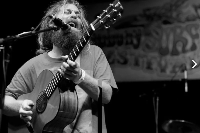 Mike Love.jpg