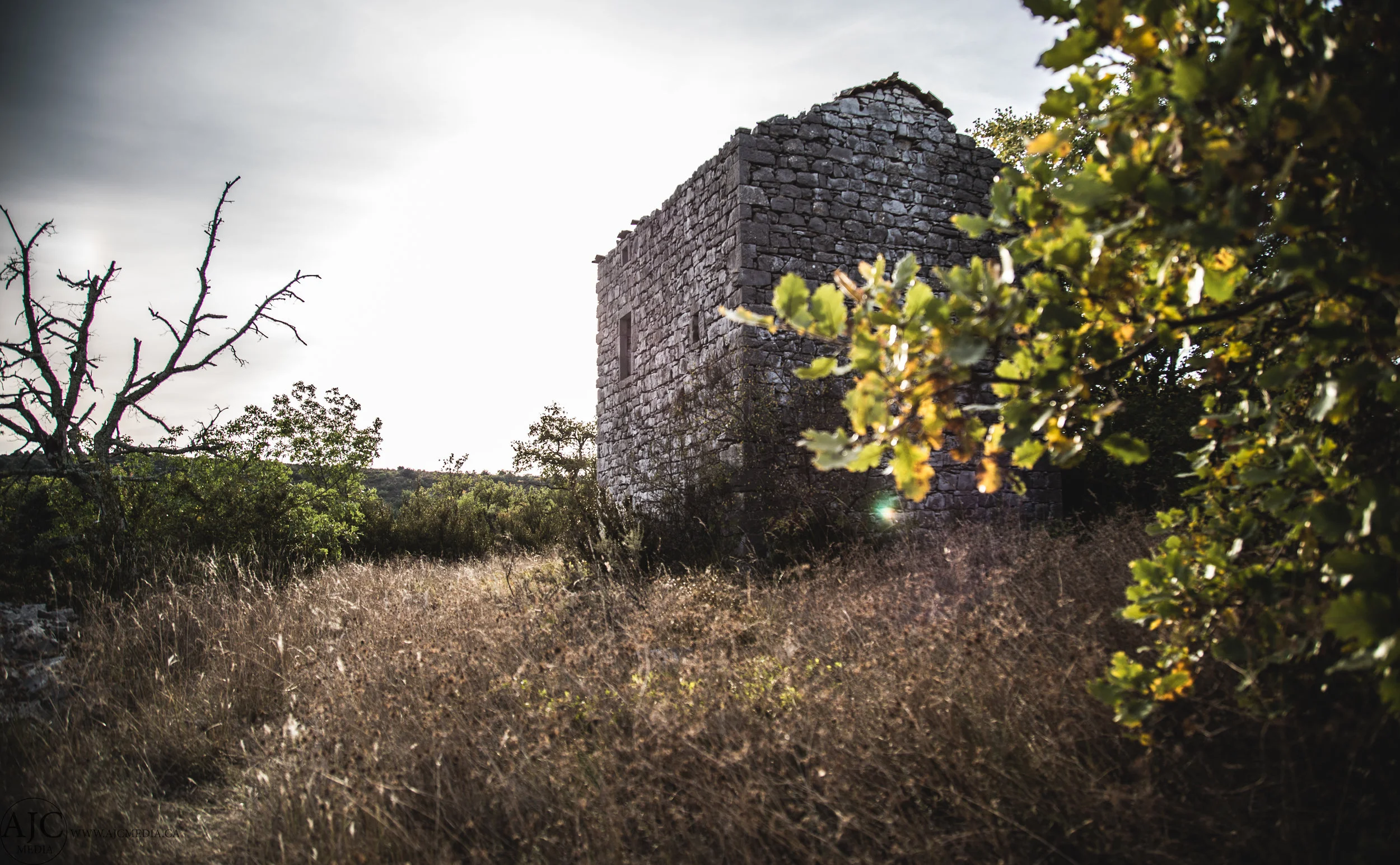 The old farm house near the campground. Who knows how long this has stood, it's pretty neat seeing an approximation of how people used to live.
