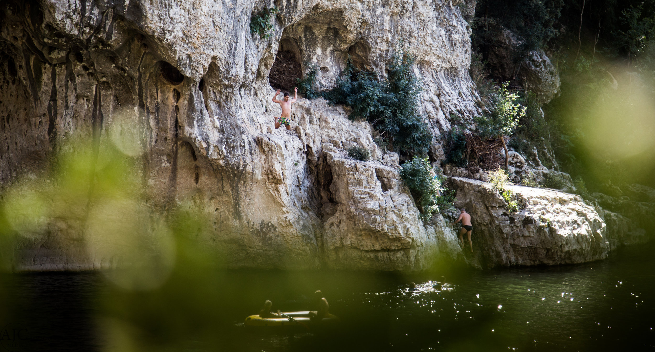 Good cliff jumping, watch out for the slippery rock though...