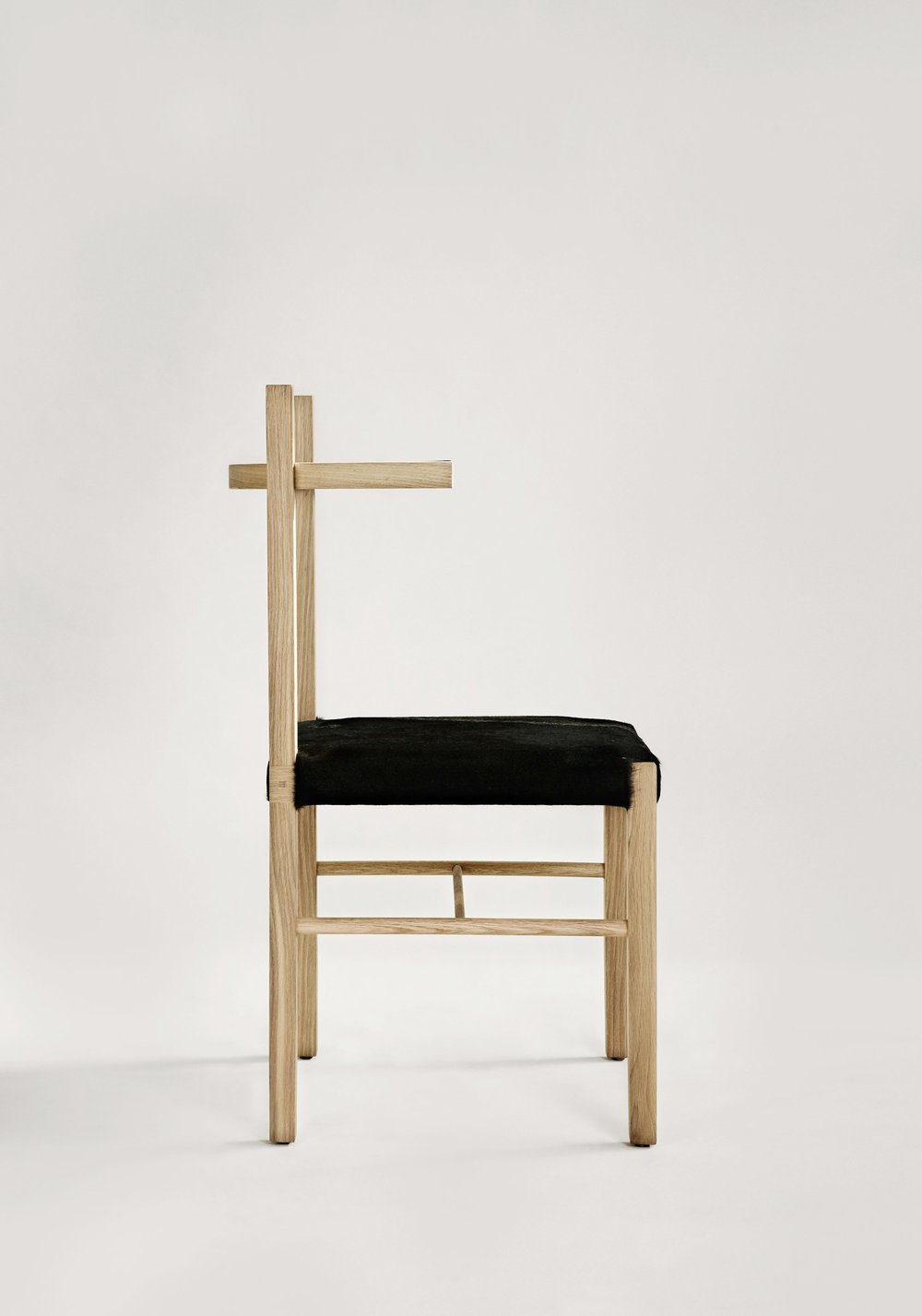 Coil_and_Drift_SorenChair_Oak_Hide.jpg