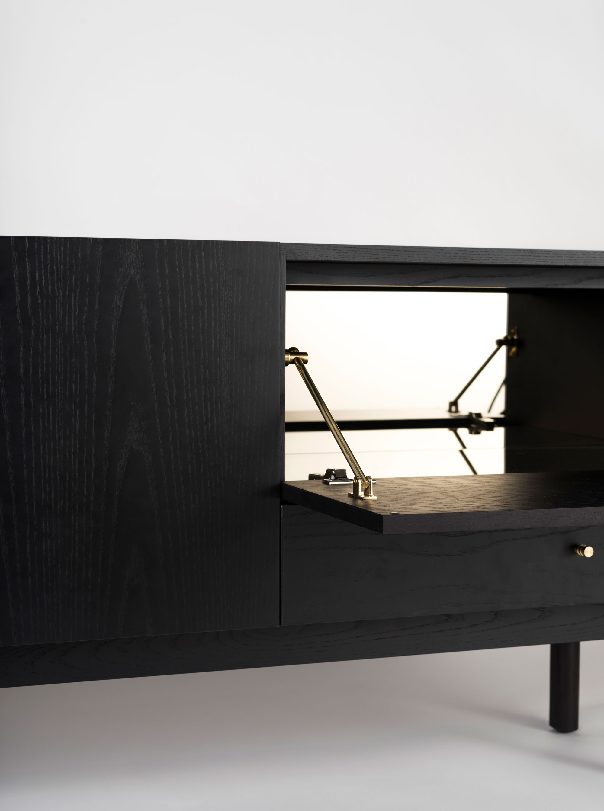 rexcredenza_coilanddrift_seandavidson2.jpg