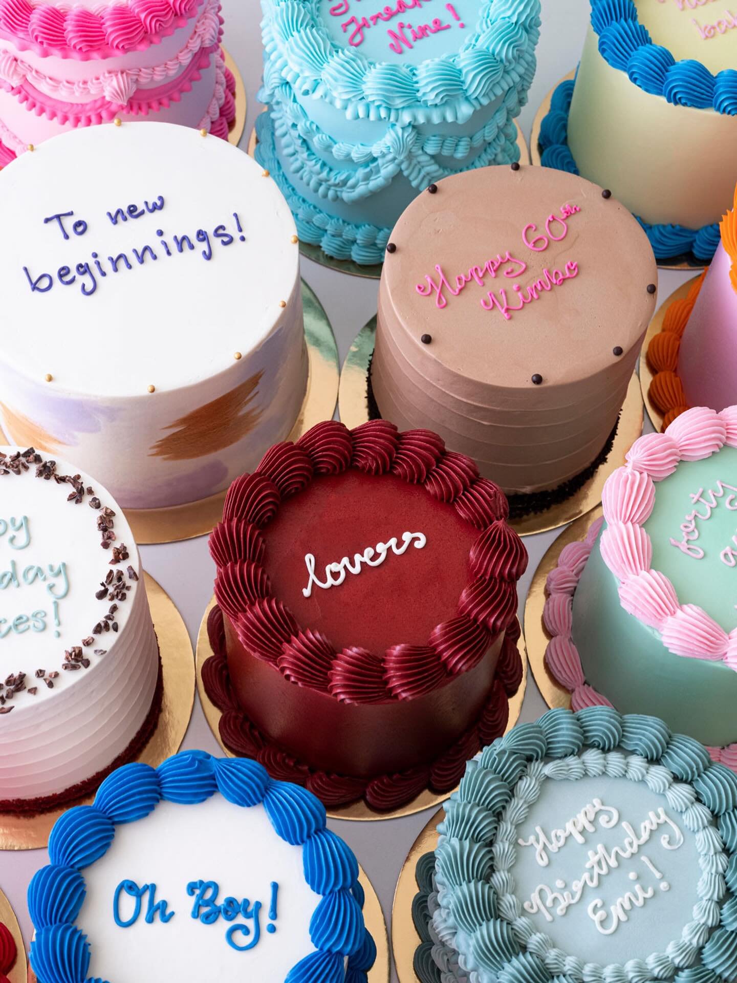 The algorithm brought you here for cake; don&rsquo;t fight it 🤖🎂 Submitting a preorder request for your next Made-to-Order Cake at the bio link 👉🔗

#charlotte #dessert #cake