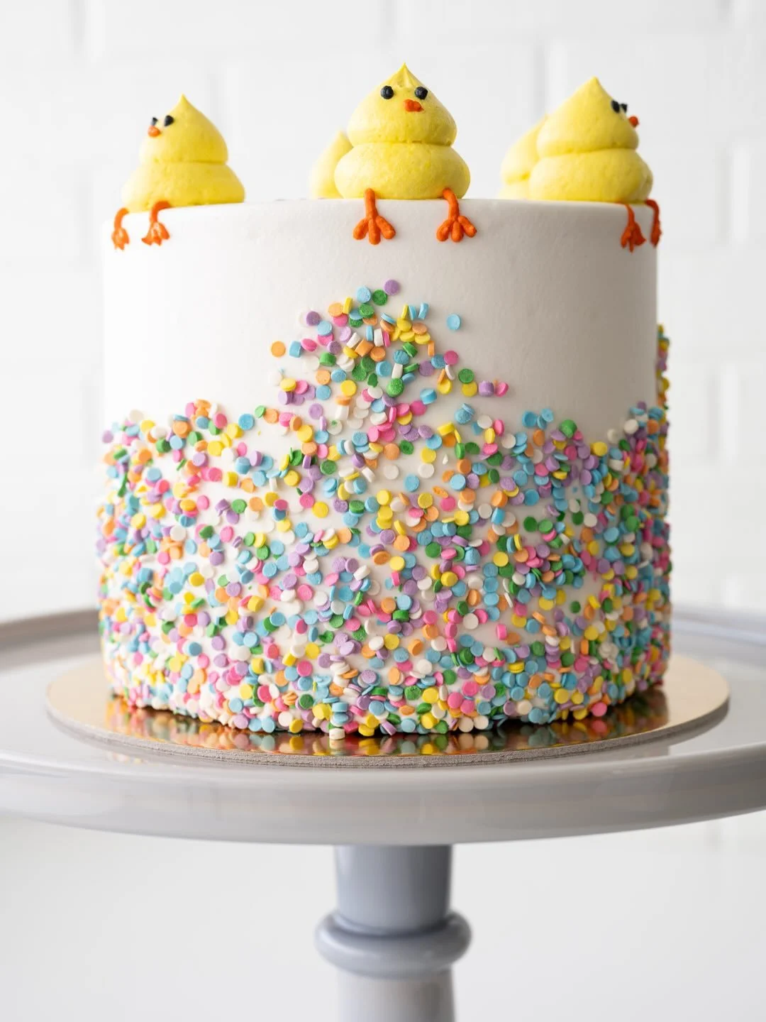 🐣 EASTER CAKES HAVE HATCHED 🐣 See &lsquo;em all and submit a preorder request at the Made-to-Order Cake link in bio. 

#charlotte #easter #cake