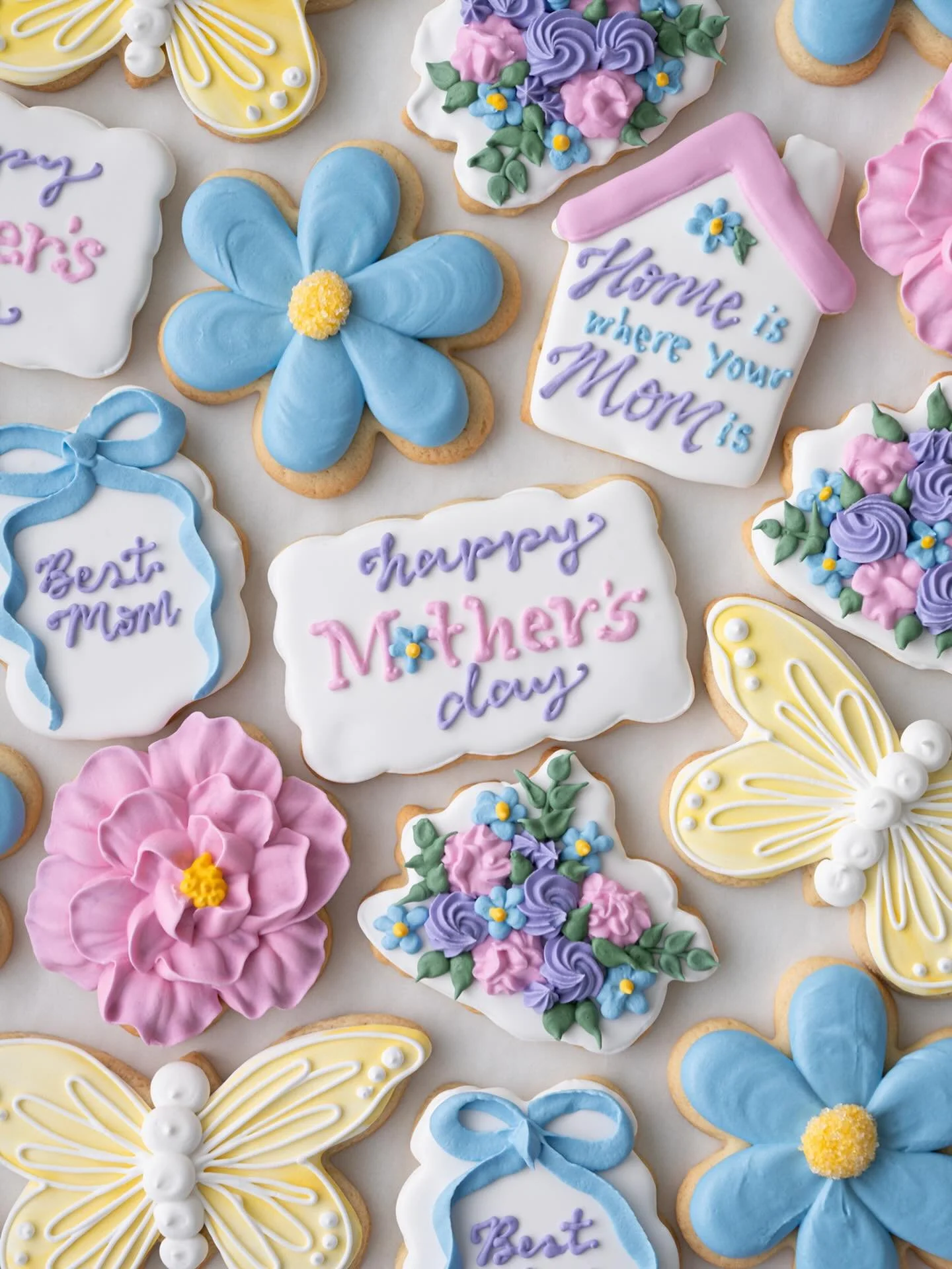 She said &ldquo;you don&rsquo;t have to get me anything&rdquo;, but everybody knows she deserves the cookies 🌸🦋💐 Mother&rsquo;s Day Iced Sugar Cookies in store all weekend till sold out. 

#charlotte #sugarcookies #mothersday