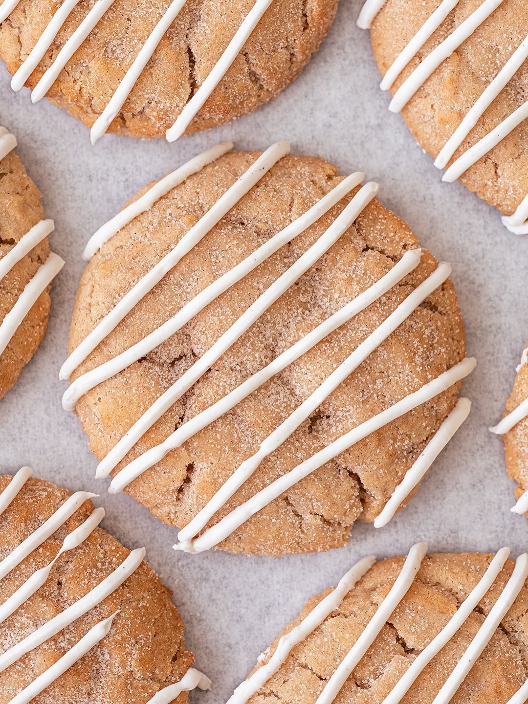 🍪 NEW LIMITED-TIME COOKIE DROP 🍪

💥 Snickerdoodles are back 💥

Soft, chewy cinnamon cookie rolled in cinnamon sugar and drizzled with vanilla bean icing. In the case now

#charlottenc #snickerdoodle #cookies
