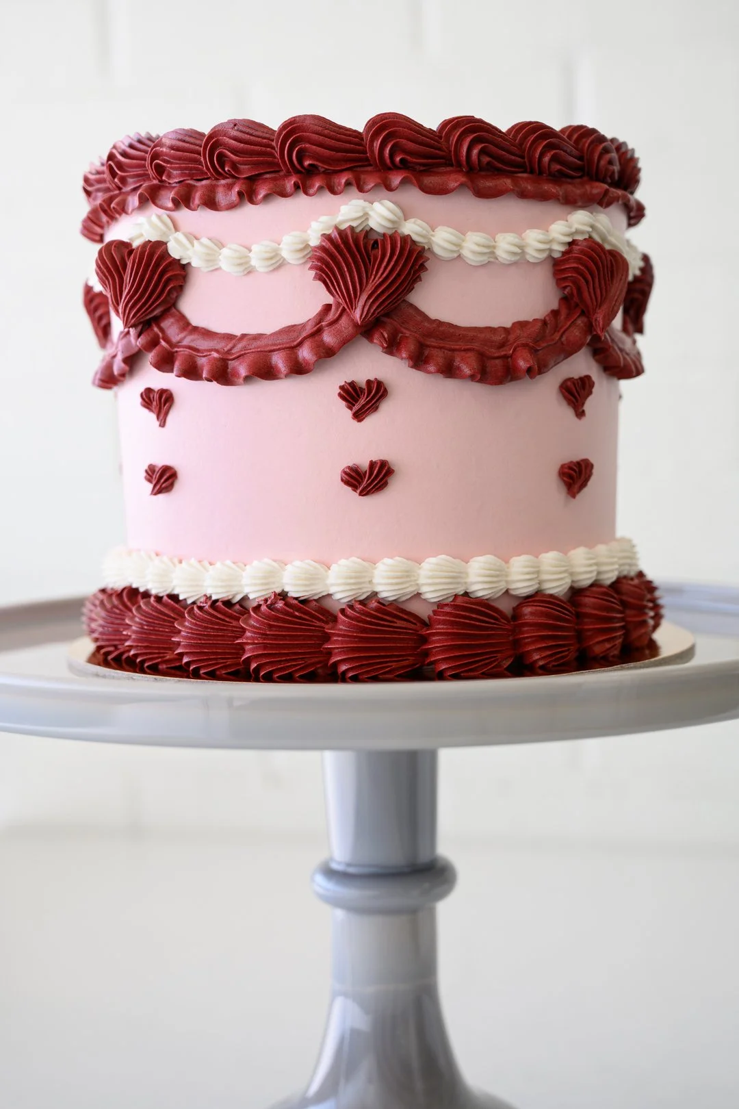 suarez-bakery-park-rd-charlotte-vintage-valentine-cake-web-01.jpg