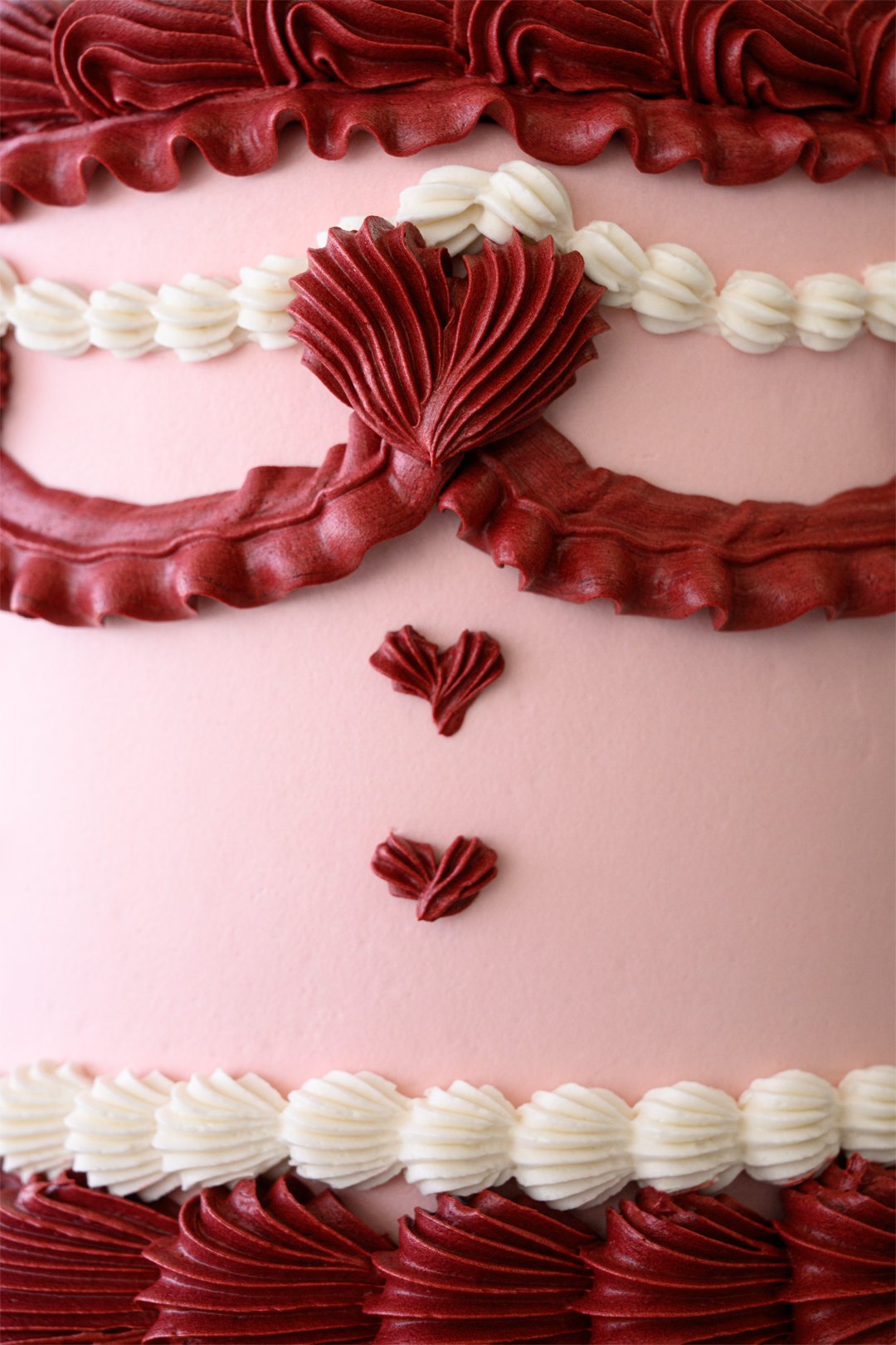 suarez-bakery-park-rd-charlotte-vintage-valentine-cake-web-03.jpg