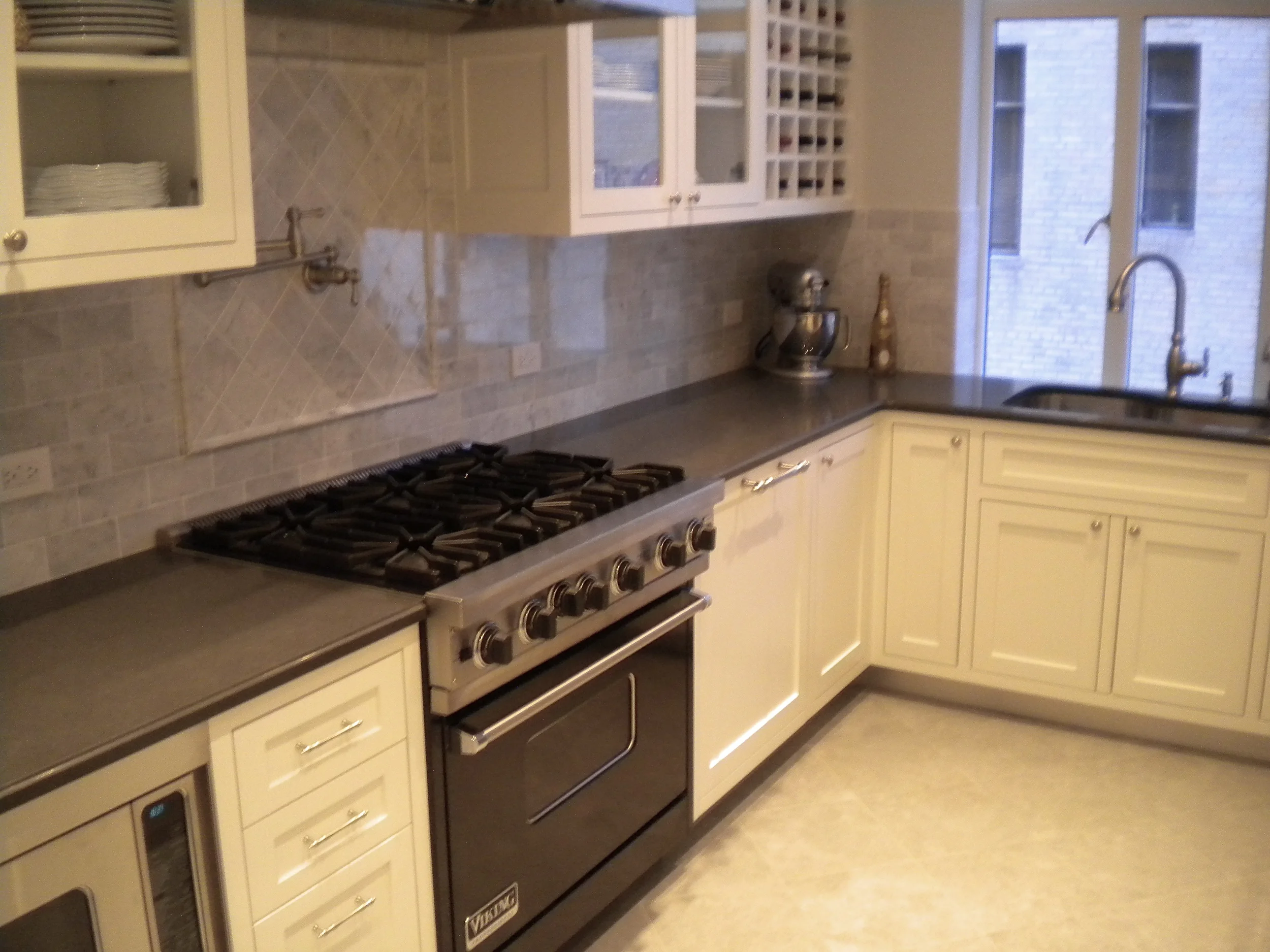 Kitchen-840Park-DSCN0996.JPG