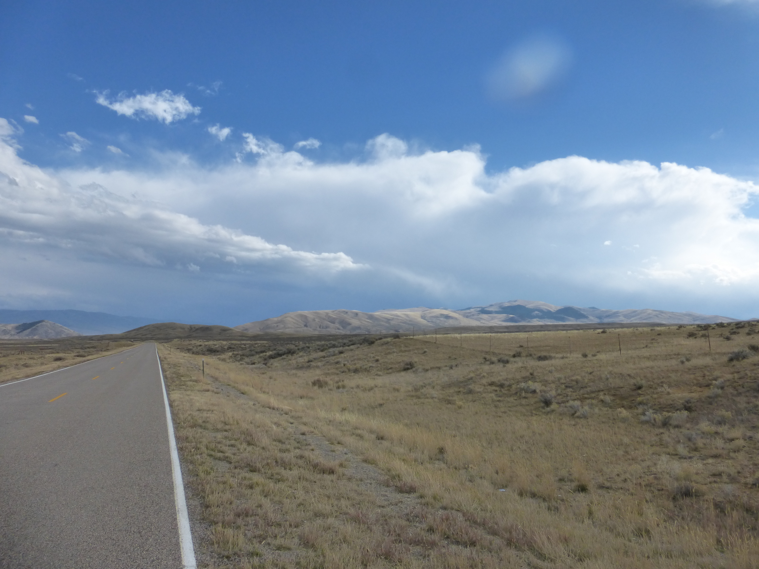 Still no rain or snow but the headwind was relentless.
