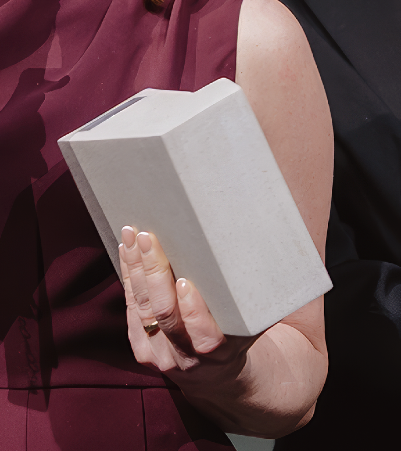 Frame 2147205370.png