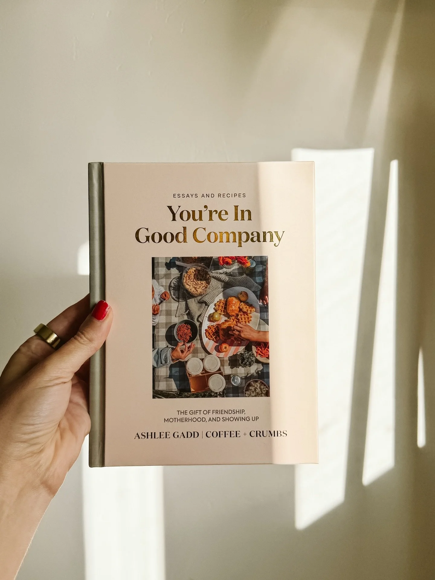 ✨ IT&rsquo;S LAUNCH DAY! ✨ 

You don&rsquo;t have to have it all together to have people around your table. This book is proof.

You&rsquo;re in Good Company is a heartfelt collection of stories celebrating the unique roles that friendship, food, and