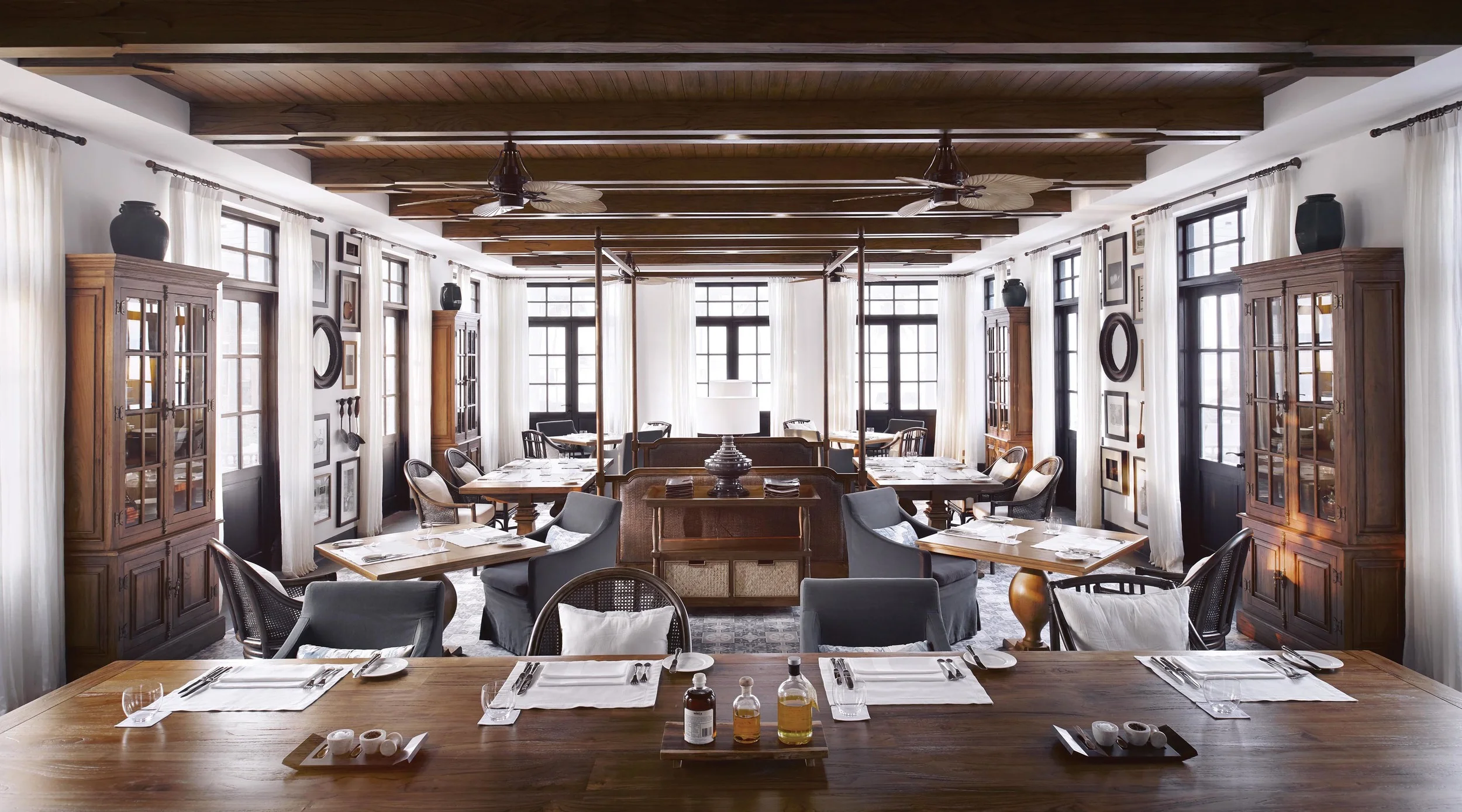 Sanchaya_Dining room 5599 copy.jpg